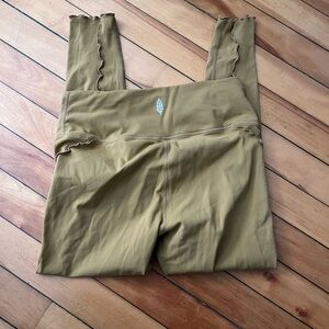 Free People Movement Ahearts Flutter Legging